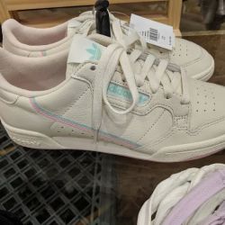 Urban Outfitters ico