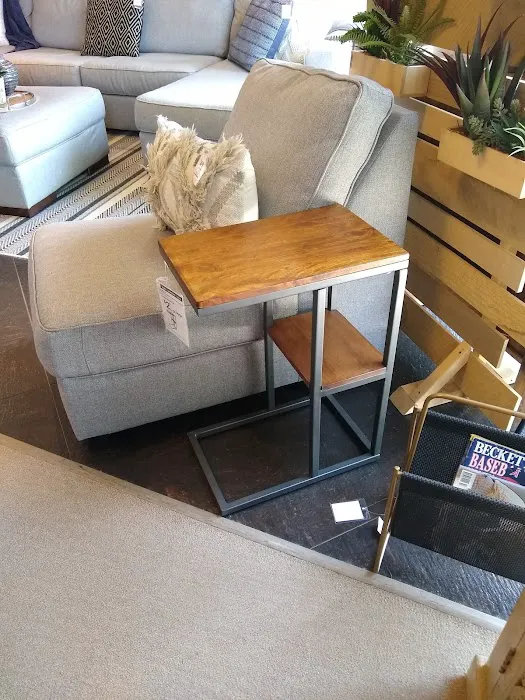 Ashley Store 7