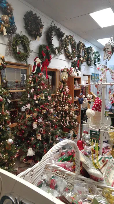 Faith In Serving Humanity F.I.S.H. Thrift Store 1