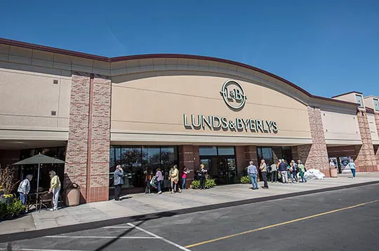Lunds & Byerlys Woodbury 3