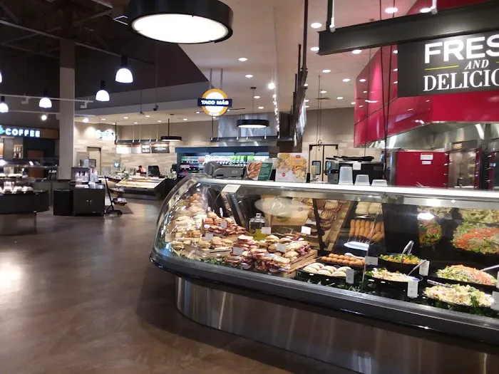 Lunds & Byerlys Woodbury 7
