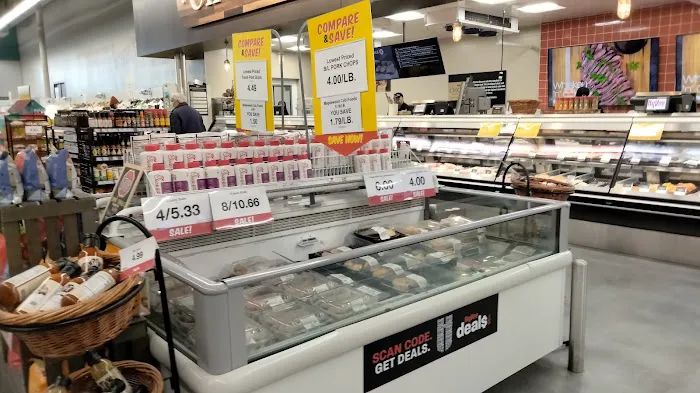 Hy-Vee Grocery Store 7