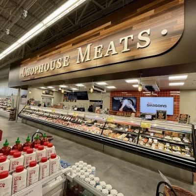 Hy-Vee Grocery Store