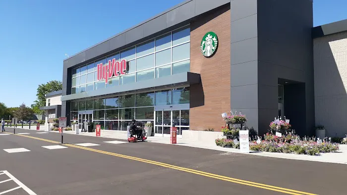 Hy-Vee Grocery Store 8