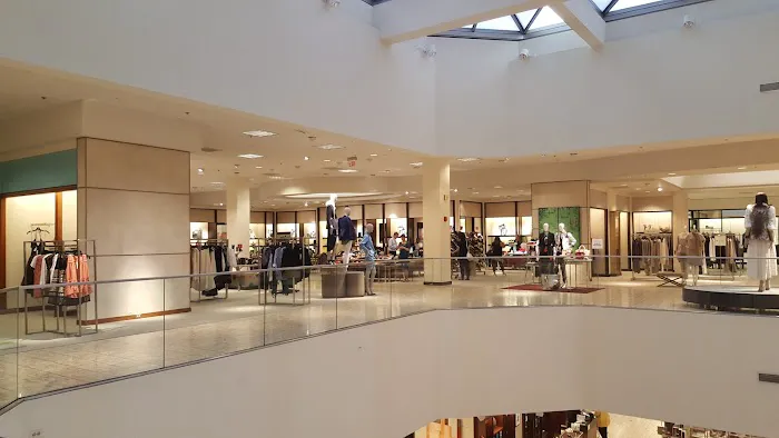 Neiman Marcus 0