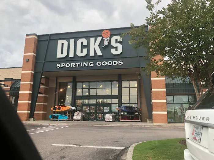 DICK'S Sporting Goods 8