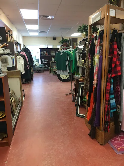 Hand Me Up Store 9