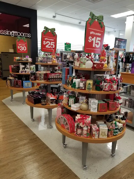 T.J. Maxx & HomeGoods 3