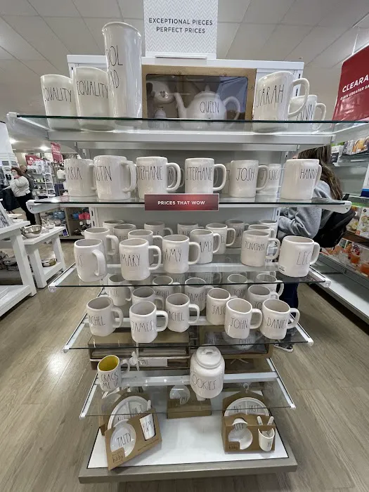 T.J. Maxx & HomeGoods 8