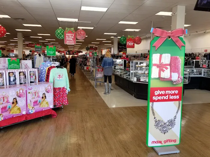 T.J. Maxx & HomeGoods 4