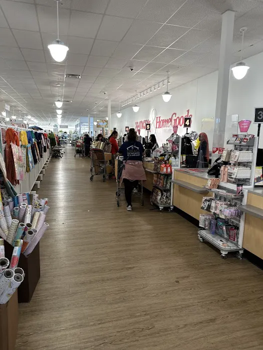 T.J. Maxx & HomeGoods 4