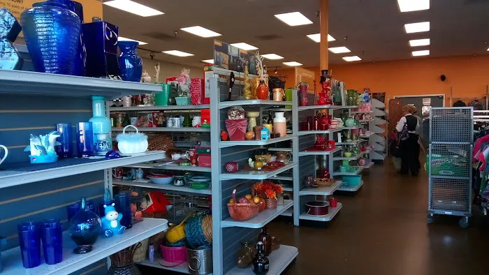 OC Goodwill Boutique Huntington Beach 0
