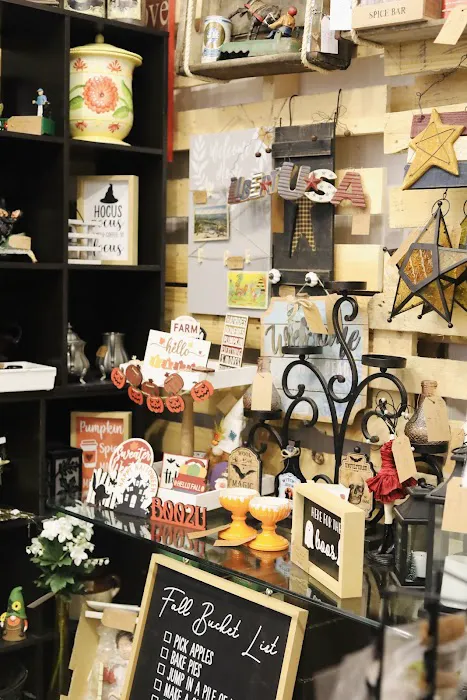 The Hub Vintage Boutique & Market 6