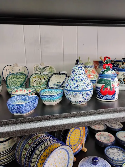 More Polish Pottery Crown Point 7
