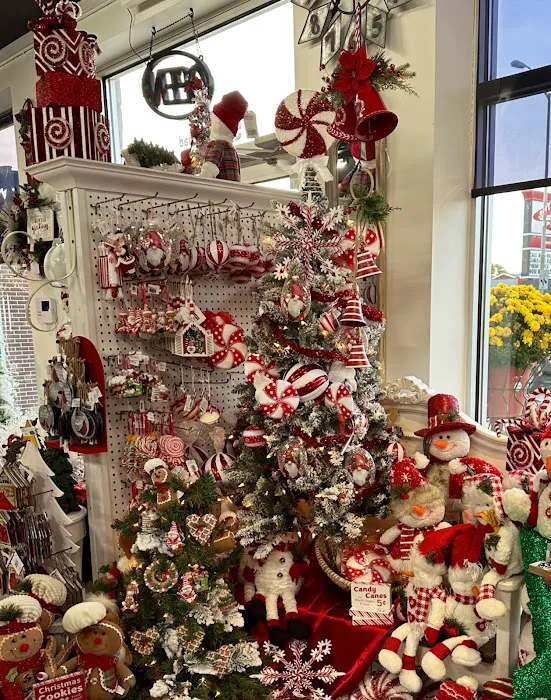 Water's Edge Gift, Garden & Pond Center 7