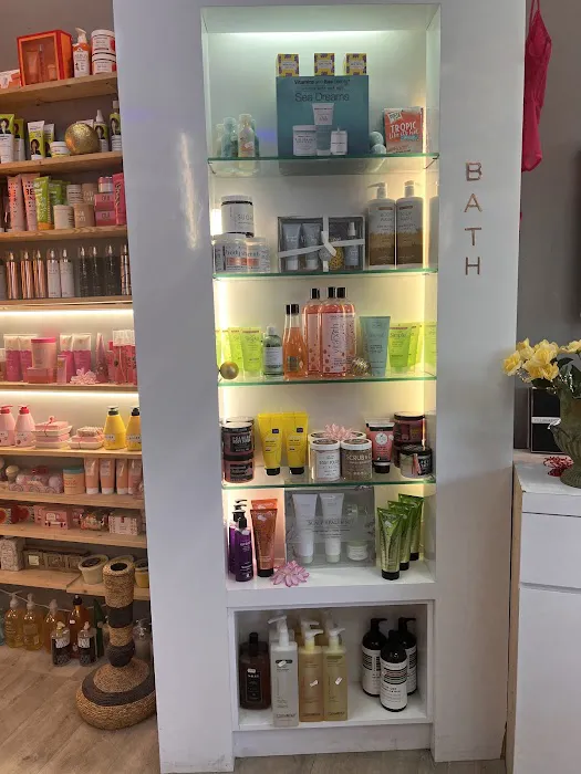 Pure Perfume Store 5