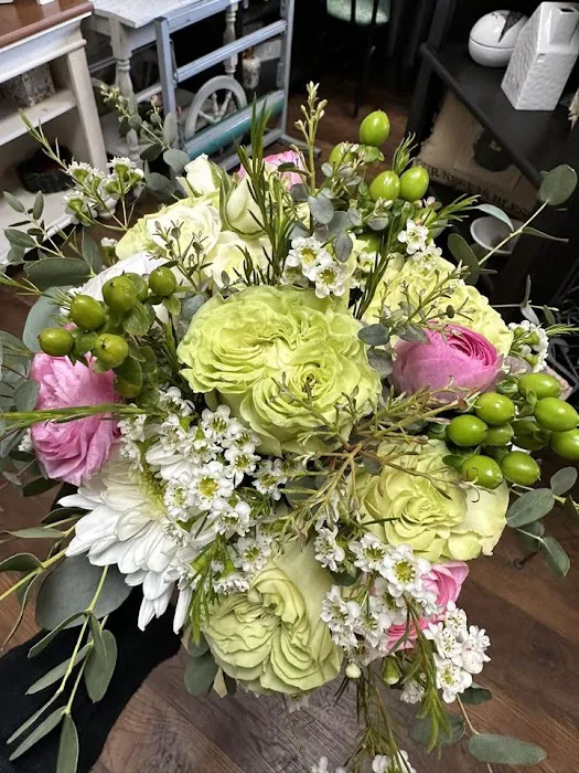 Petals Boutique Flowers 4