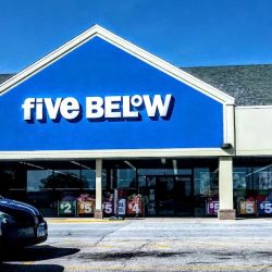 Five Below ico