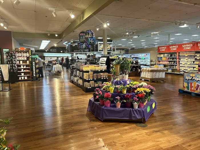 Al's Supermarket 5