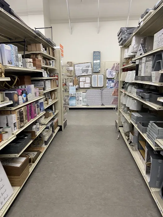 Big Lots 4