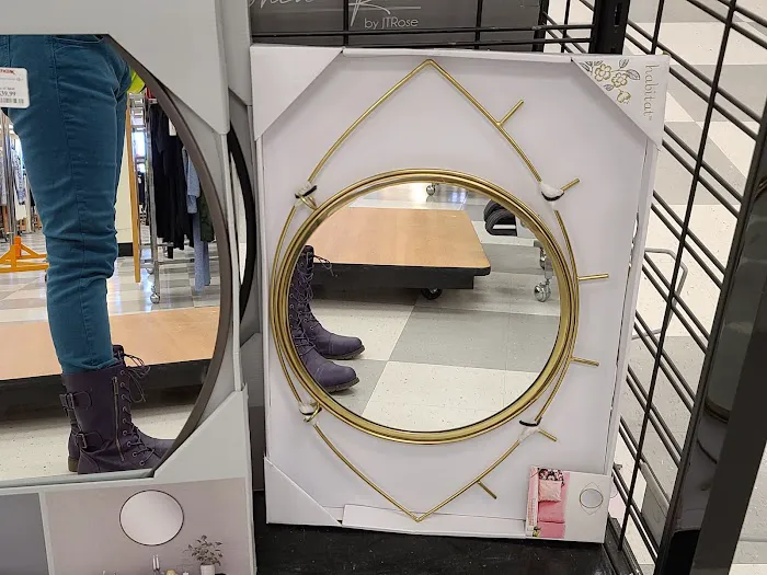 T.J. Maxx 0