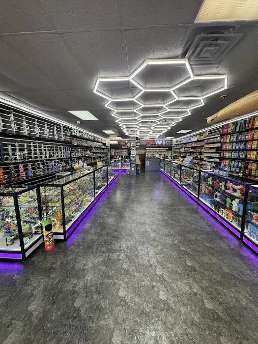 West Main Smoke Shop Kalamazoo 9