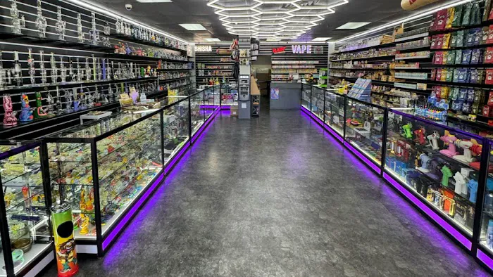West Main Smoke Shop Kalamazoo 4