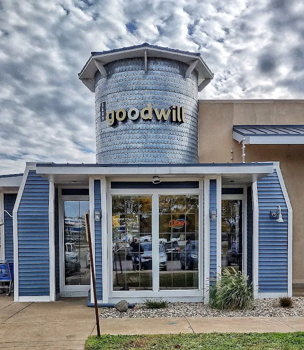Goodwill Store 3