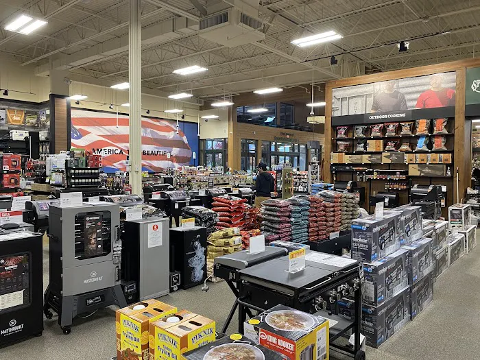 Sportsman's Warehouse 5