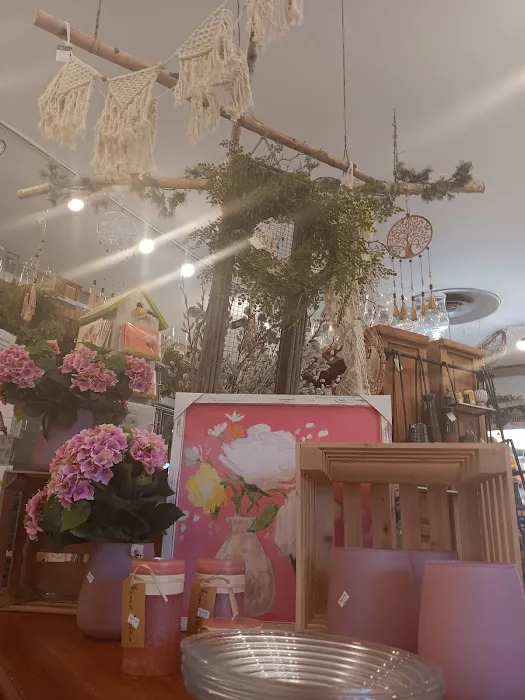 VanderSalm's Flower Shop & Garden Center 0