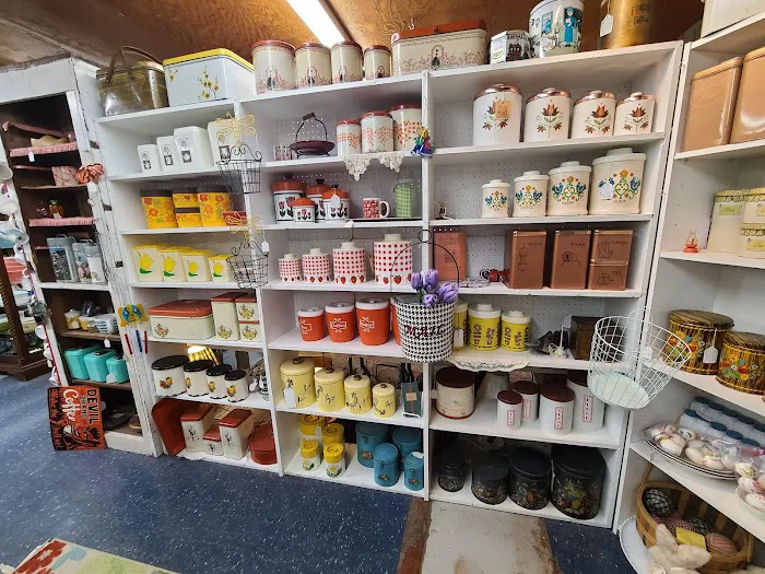 The Wooden Shoe Antique Mall 4