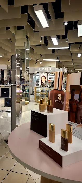 Macy's 0