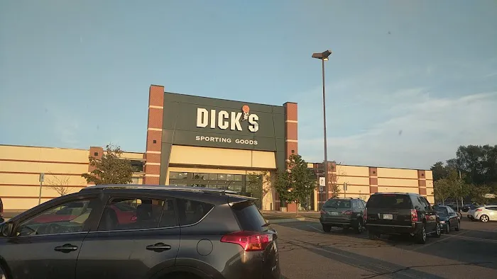 DICK'S Sporting Goods 6