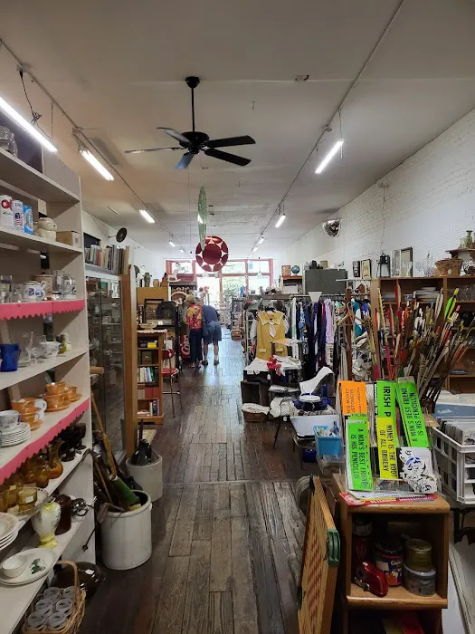 Kalamazoo Antiques Market 4