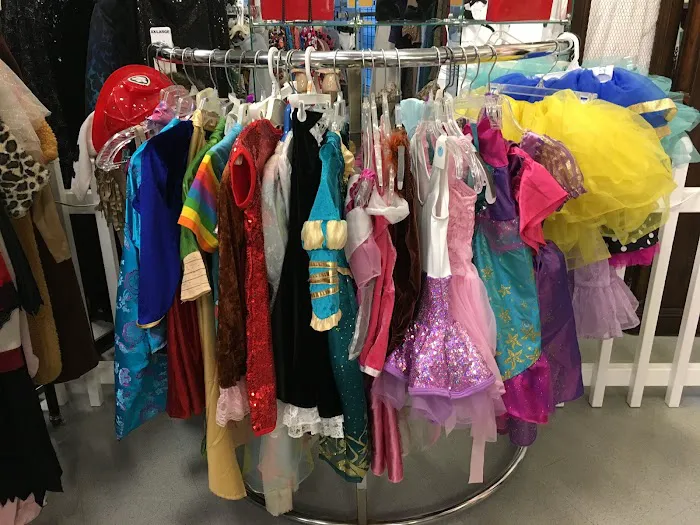 2nd Impressions Upscale Thrift Store 6