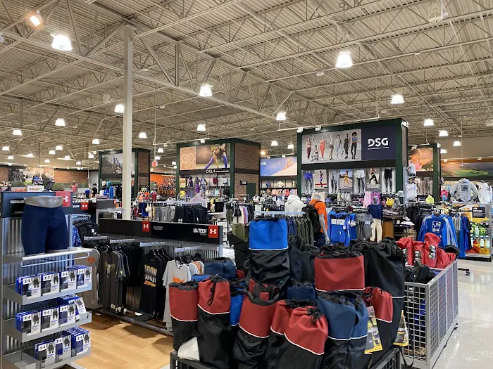 DICK'S Sporting Goods 1
