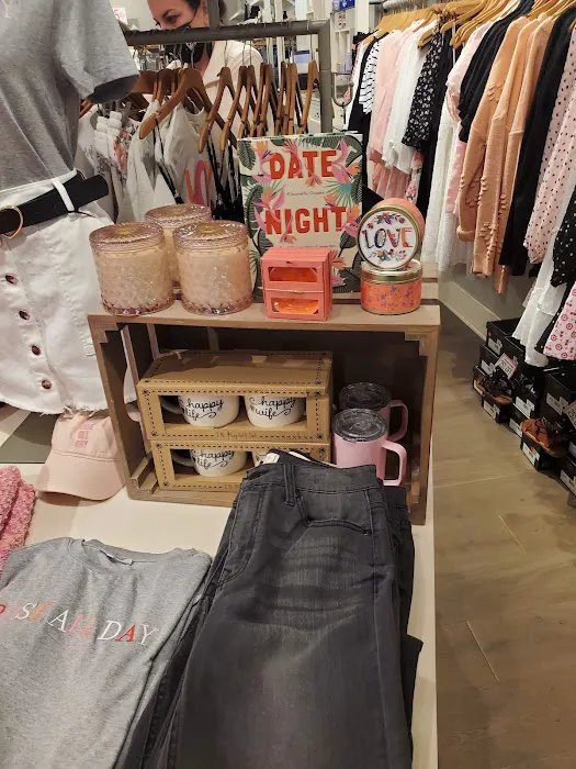 francesca's 8