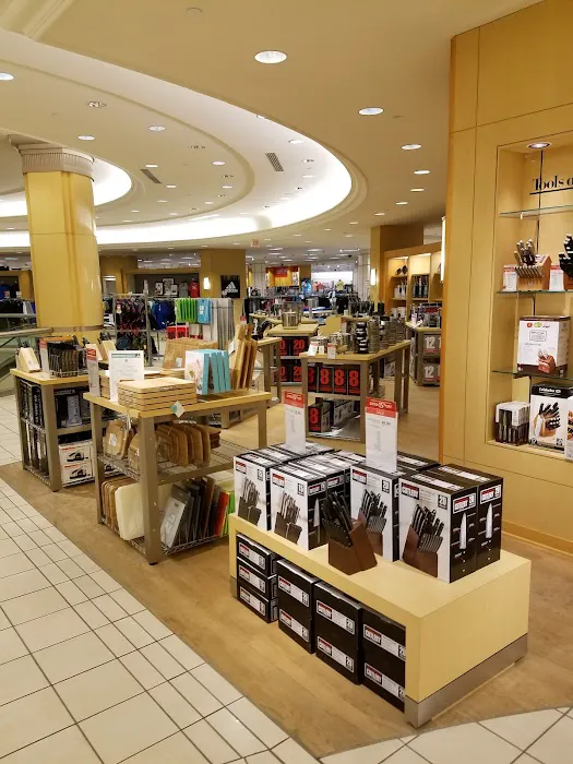 Macy's 9