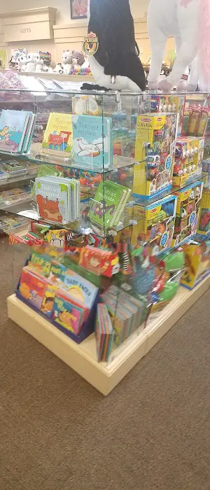 Di's Hallmark Shop 5