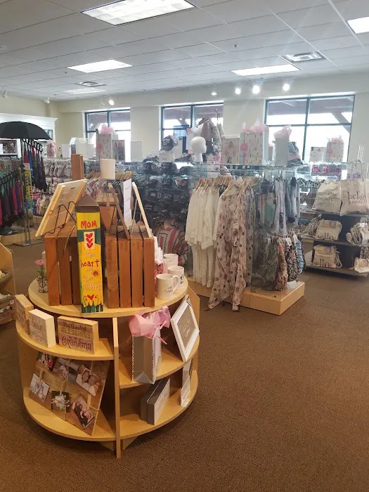 Di's Hallmark Shop 9