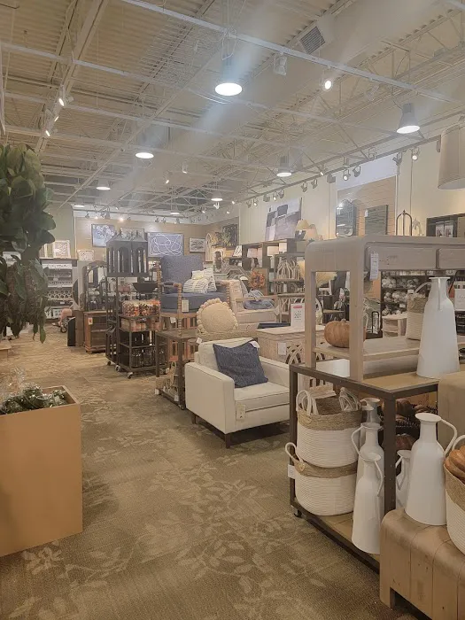 Kirkland's 1
