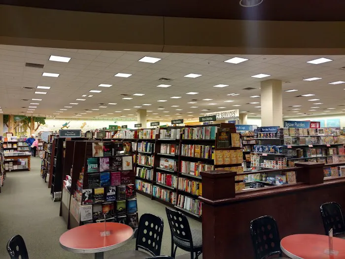 Barnes & Noble 2
