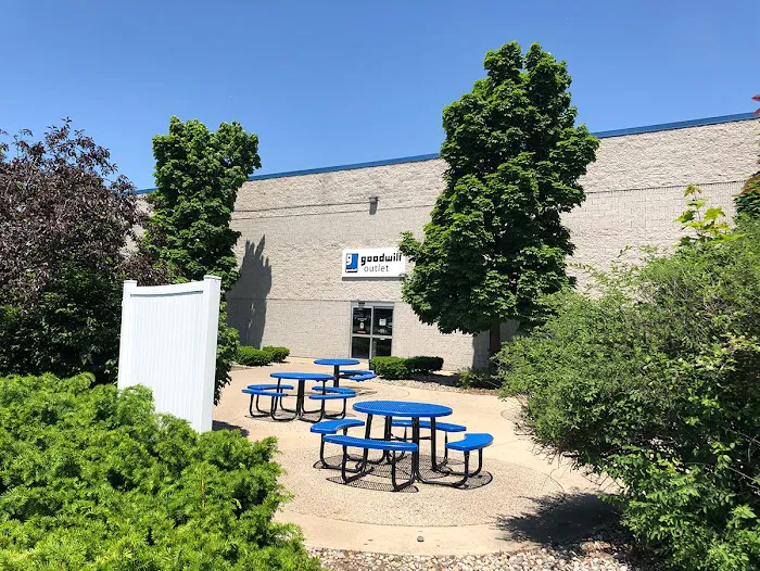 Goodwill Outlet Center 9