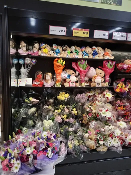 Family Fare Supermarket 0