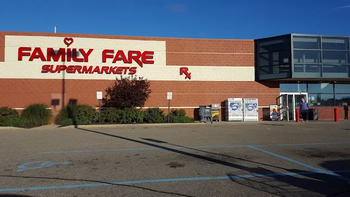 Family Fare Supermarket 2