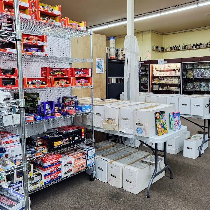 Wally's Castle - Vintage Antique Mall in Grand Rapids, MI 8