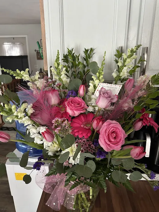 Holwerda Floral & Gifts 6
