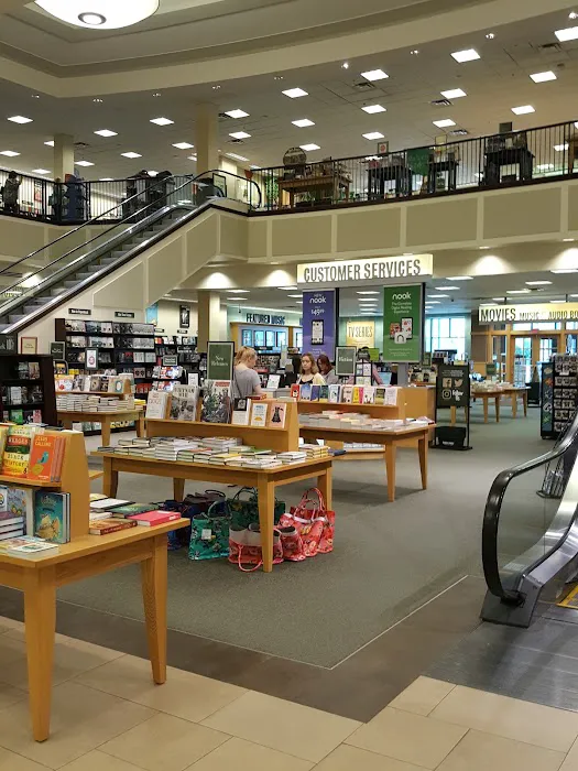 Barnes & Noble 7