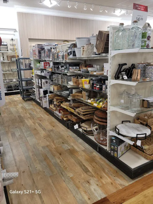 T.J. Maxx & HomeGoods 4
