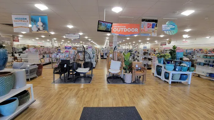 T.J. Maxx & HomeGoods 6